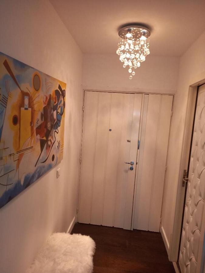 Parisian Sparkle Retreat Neuilly-sur-Seine Exterior foto